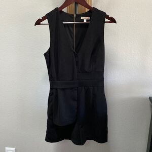 GB Gianni Bini Black Sleeveless V-Neck Romper (Size S)